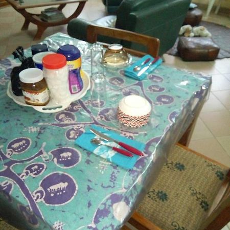 Chez Olivia Olivier Bed & Breakfast Cotonou Exterior foto