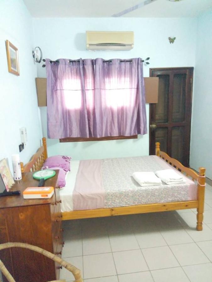 Chez Olivia Olivier Bed & Breakfast Cotonou Exterior foto