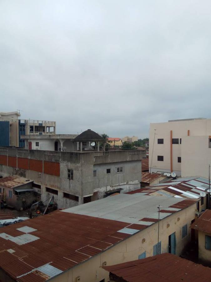 Chez Olivia Olivier Bed & Breakfast Cotonou Exterior foto